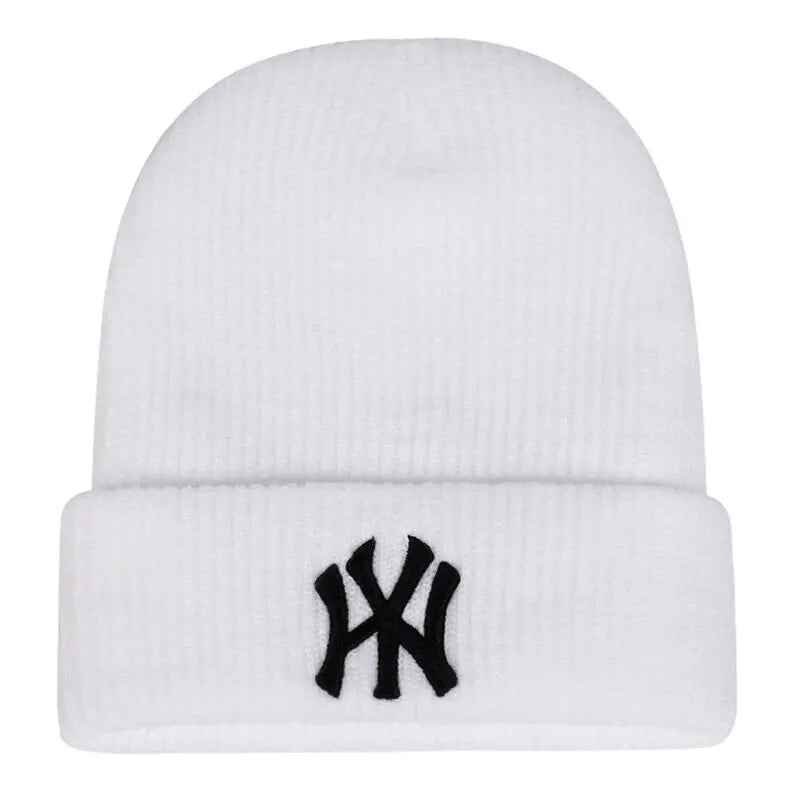 BEANIE (Graphic) - Yankee beanie embroidery for the winter